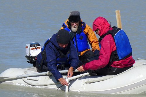 Setting the transducer for collecting lake bathymetry